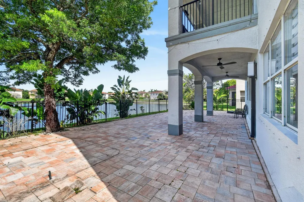 700 Cresta Circle West Palm Beach, FL 33413