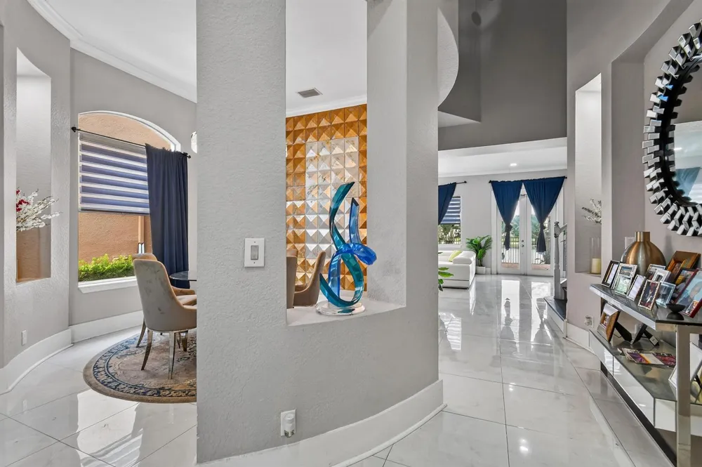 700 Cresta Circle West Palm Beach, FL 33413