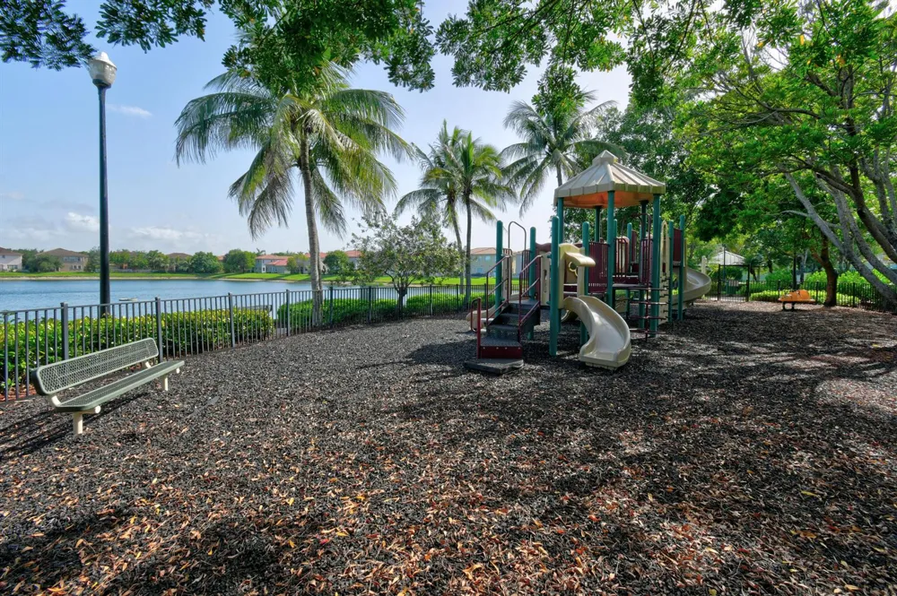 700 Cresta Circle West Palm Beach, FL 33413