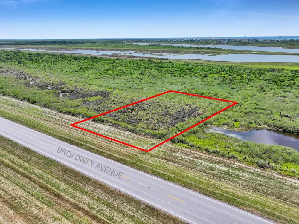 1326 Broadway Port Bolivar, TX 77650