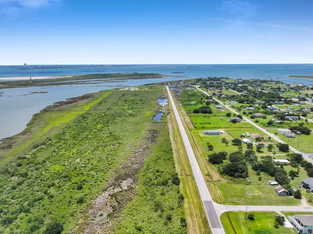 1326 Broadway Port Bolivar, TX 77650