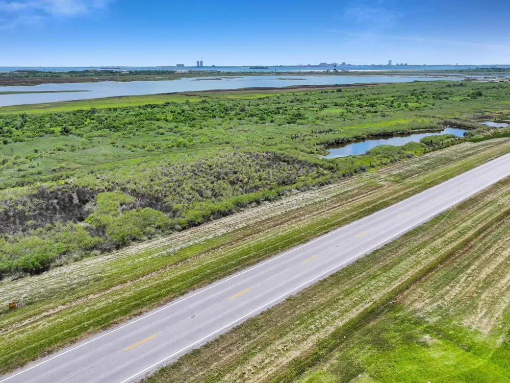 1326 Broadway Port Bolivar, TX 77650