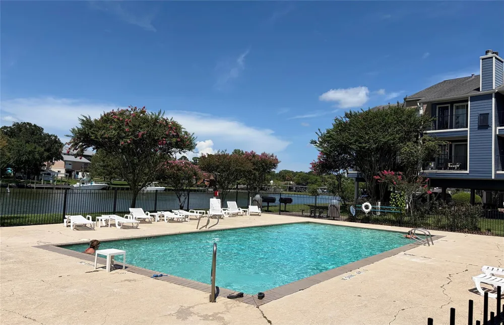 18519 Egret Bay Boulevard #1602 Webster, TX 77058