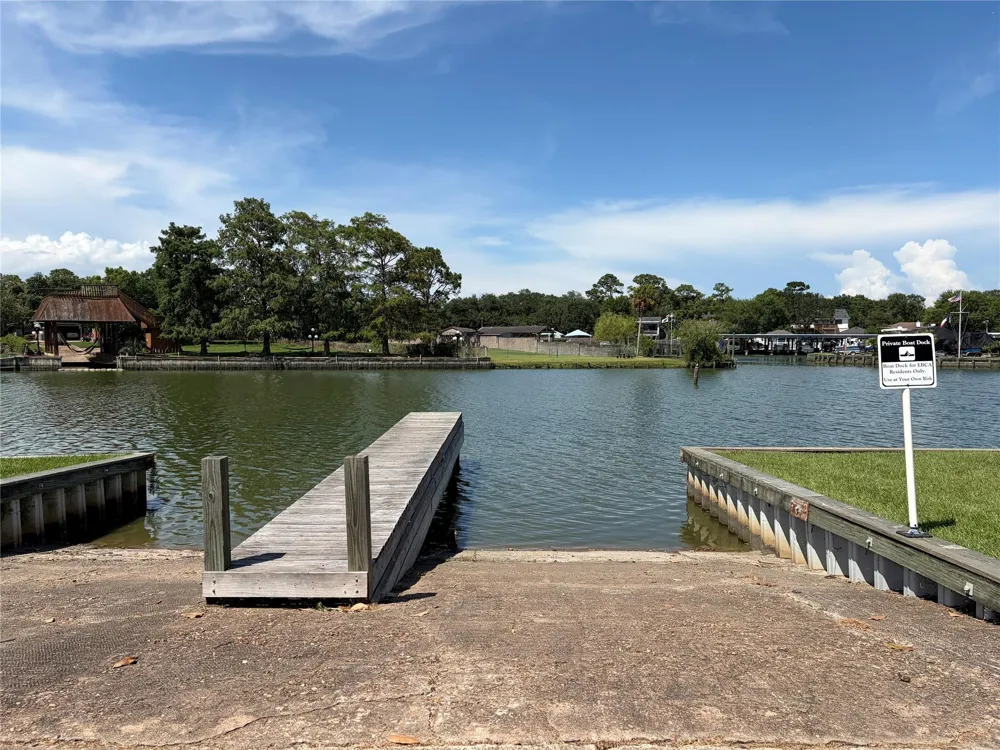 18519 Egret Bay Boulevard #1602 Webster, TX 77058