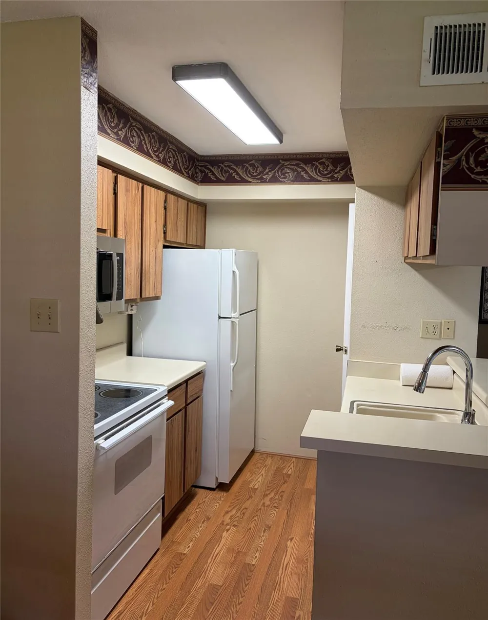 18519 Egret Bay Boulevard #1602 Webster, TX 77058