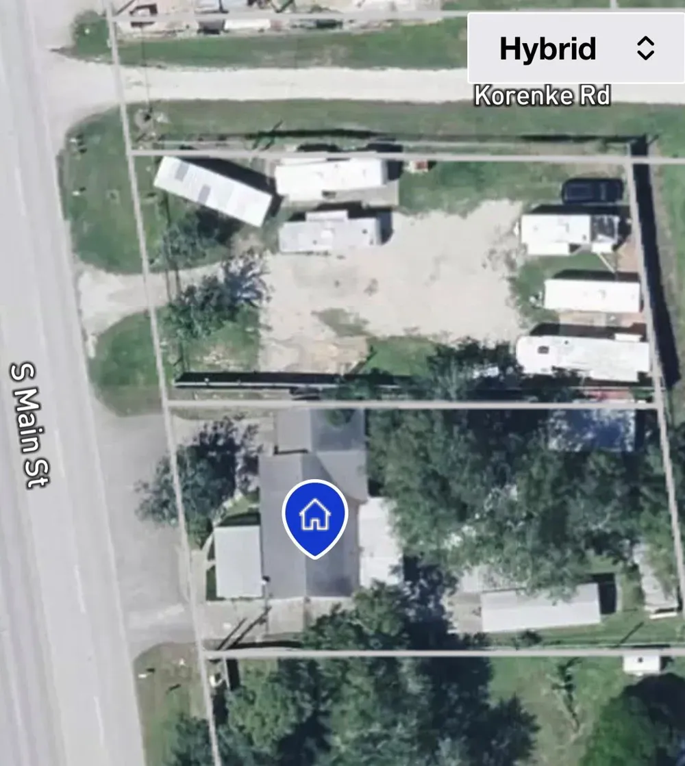 817 S Main Street Highlands, TX 77562