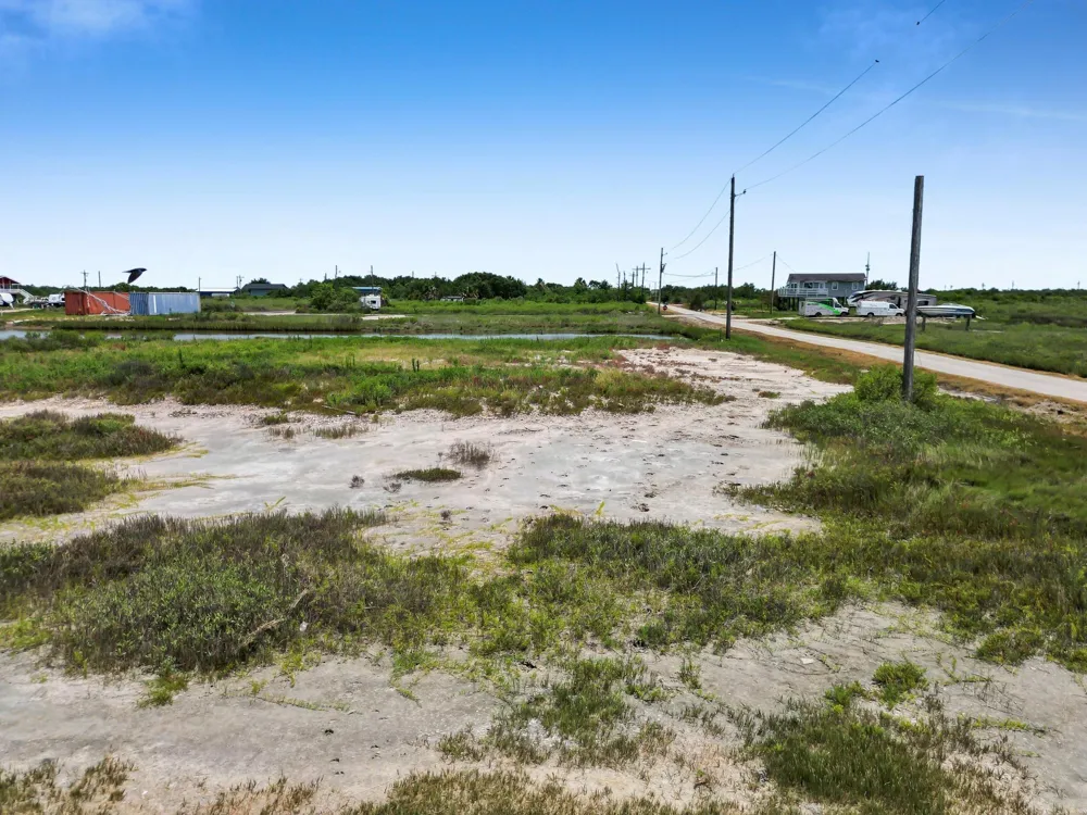 3301 Sailfish Drive Port Bolivar, TX 77650