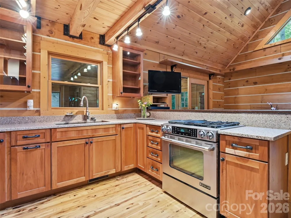 6 Laurel Branch Drive Black Mountain, NC 28711