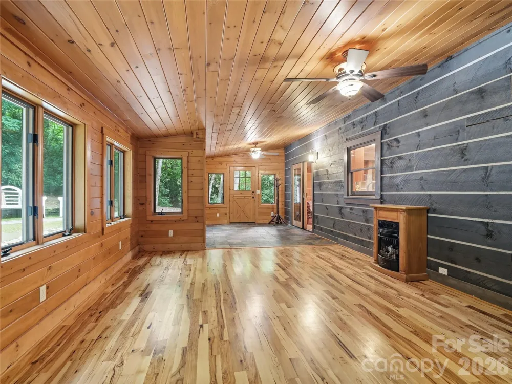 6 Laurel Branch Drive Black Mountain, NC 28711