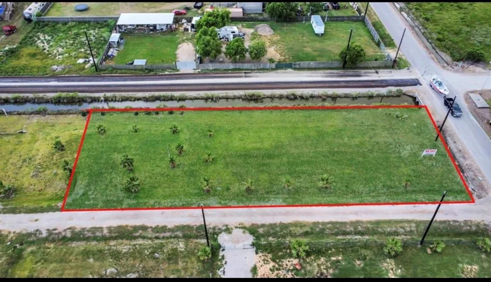 6 Cindy Palmer Lane Dickinson, TX 77539