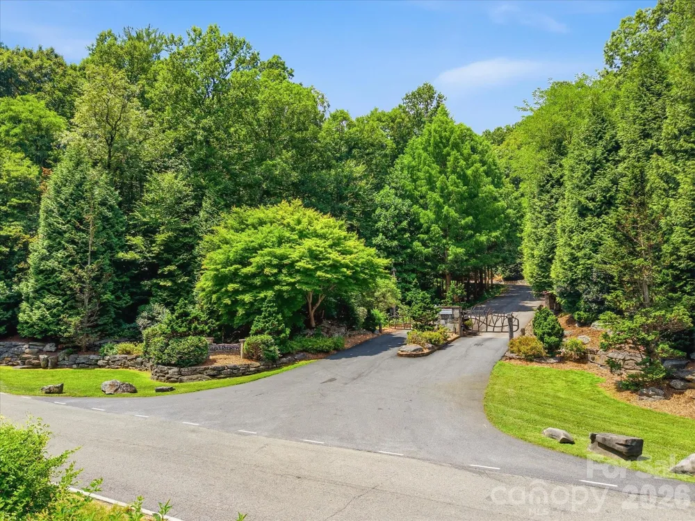 8542 Indian Trace #28 Nebo, NC 28761