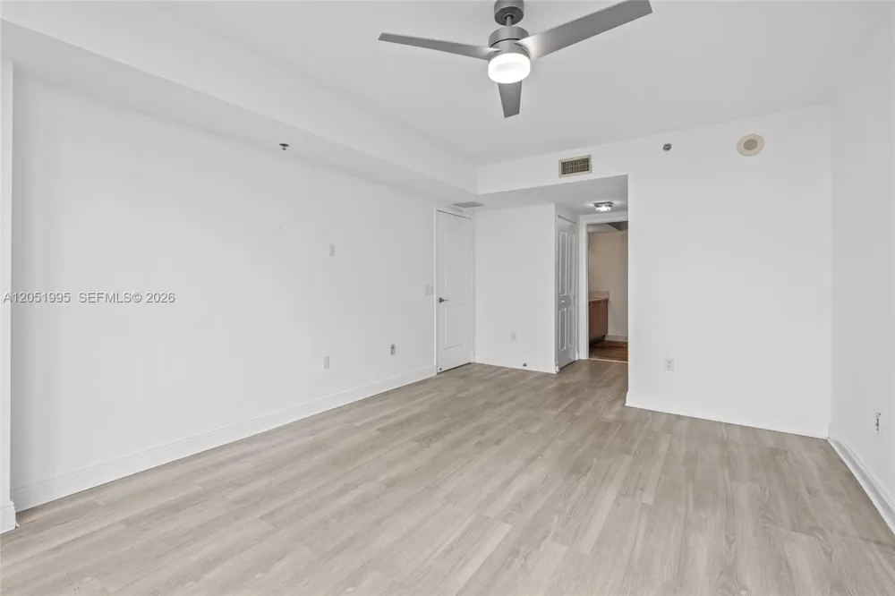 2681 Flamingo Rd #2205S Sunrise, FL 33323
