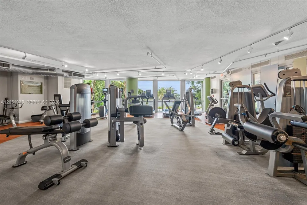 2681 Flamingo Rd #2205S Sunrise, FL 33323