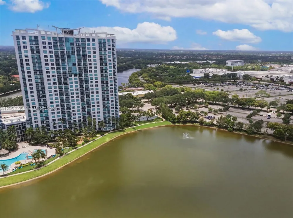 2681 Flamingo Rd #2205S Sunrise, FL 33323