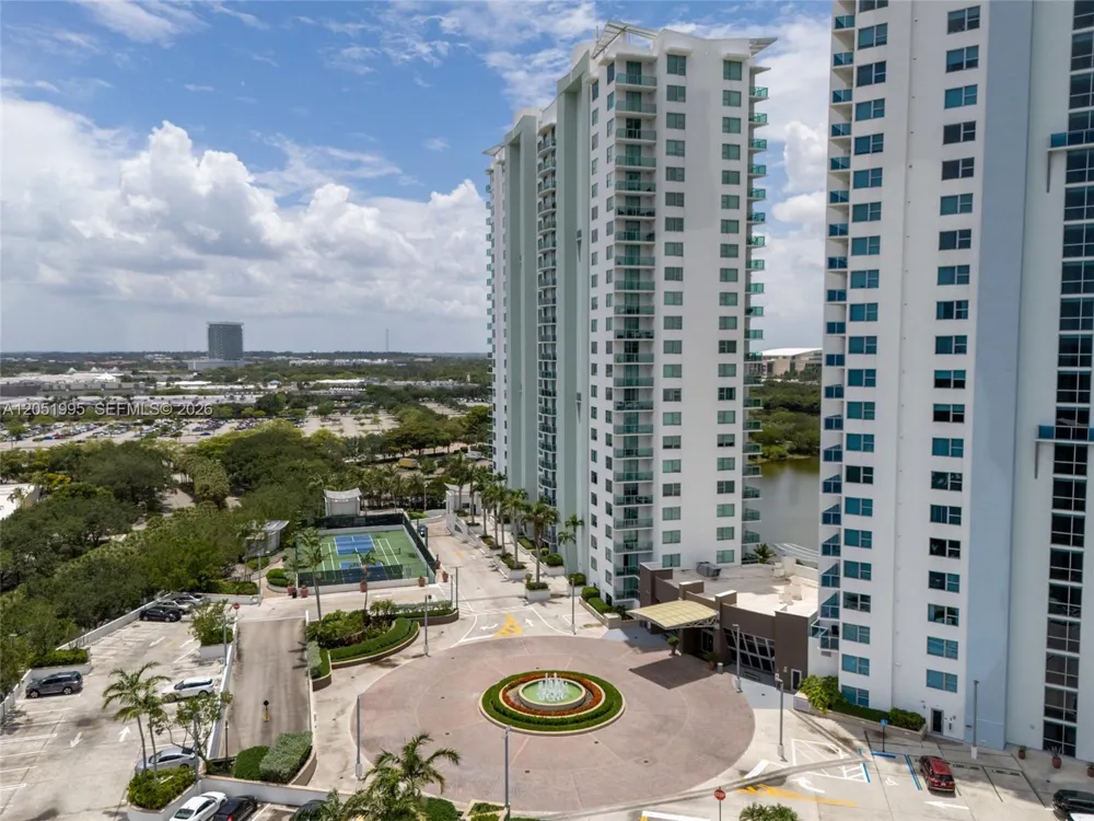 2681 Flamingo Rd #2205S Sunrise, FL 33323