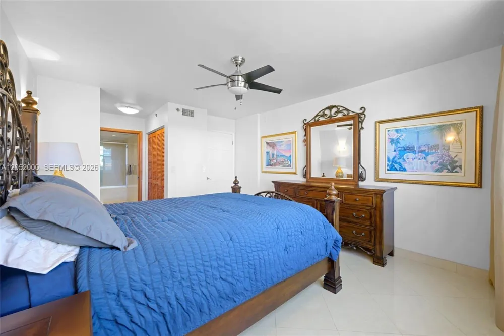 19999 E Country Club Dr #1406 Aventura, FL 33180