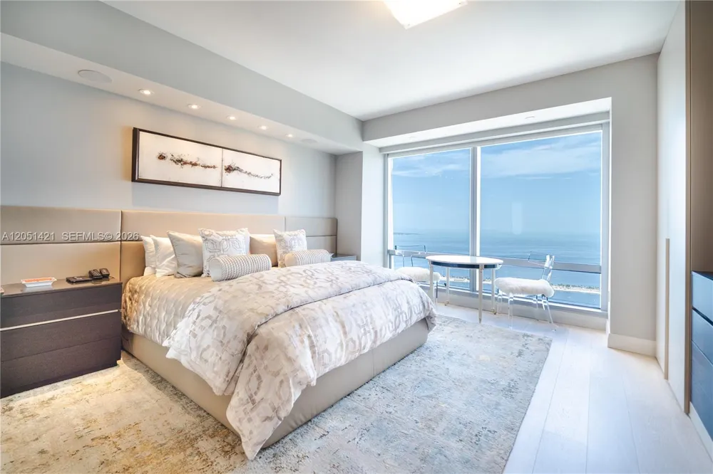 1425 Brickell Ave #PH3AB Miami, FL 33131