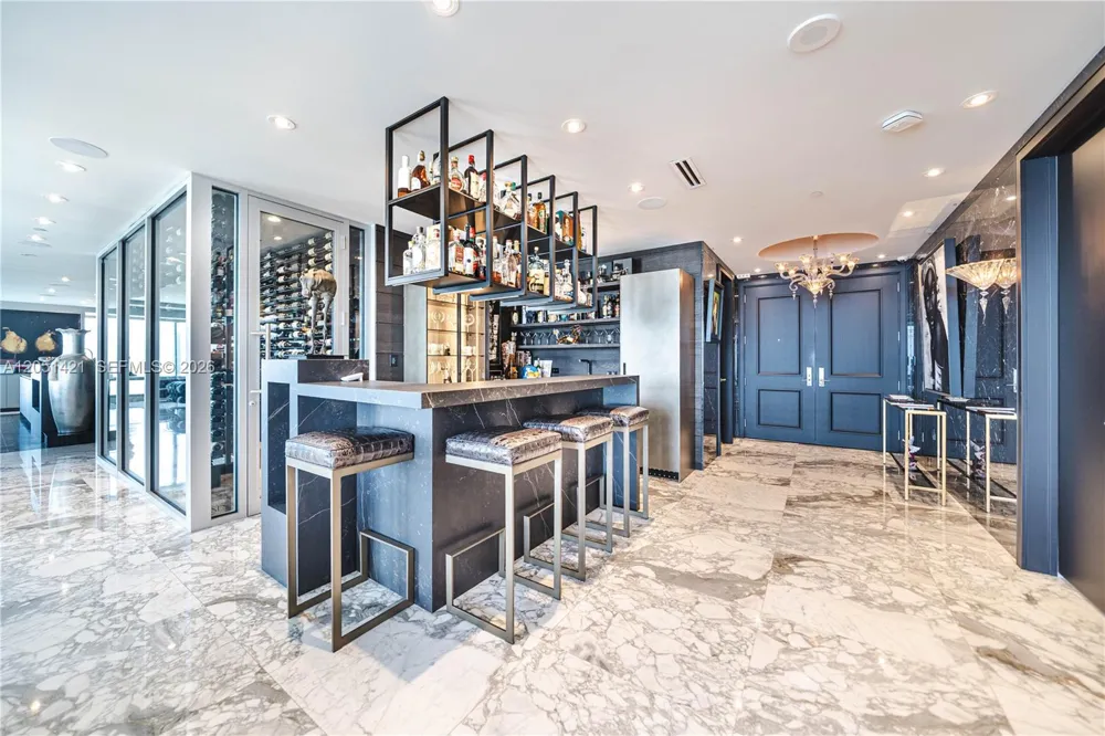 1425 Brickell Ave #PH3AB Miami, FL 33131