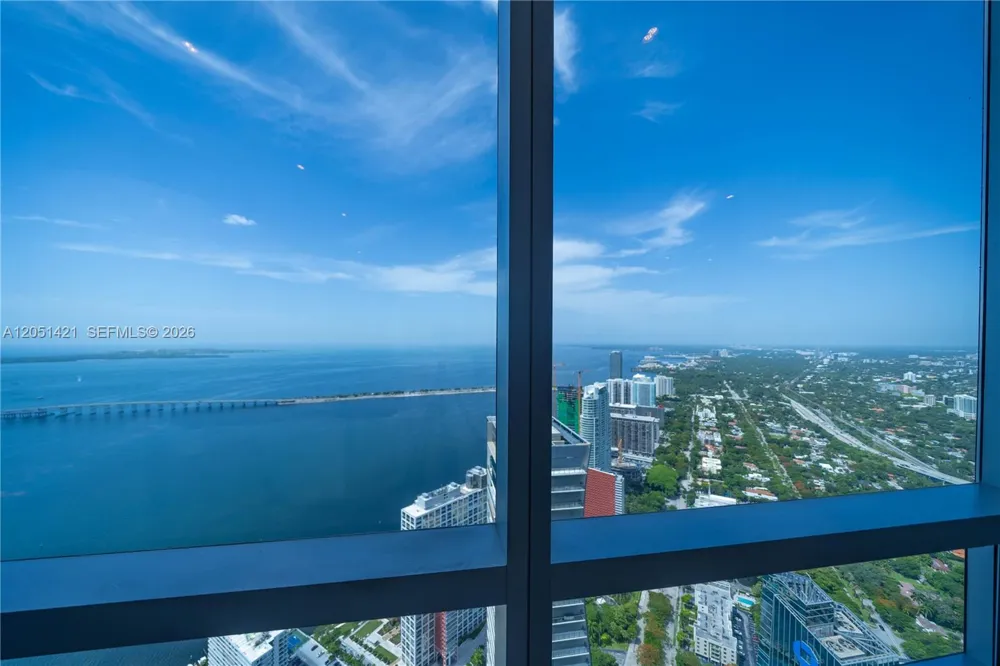 1425 Brickell Ave #PH3AB Miami, FL 33131