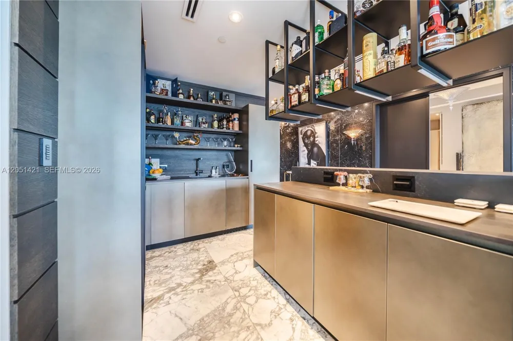 1425 Brickell Ave #PH3AB Miami, FL 33131