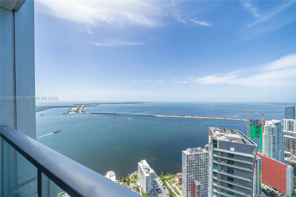1425 Brickell Ave #PH3AB Miami, FL 33131