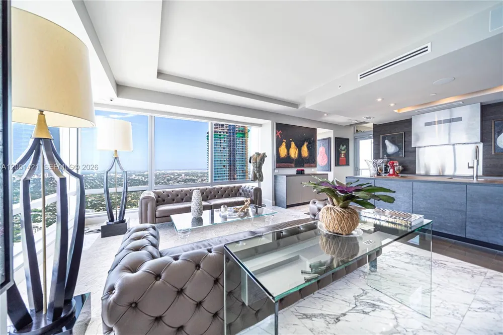 1425 Brickell Ave #PH3AB Miami, FL 33131