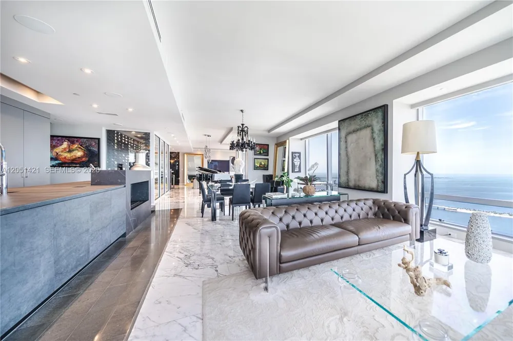 1425 Brickell Ave #PH3AB Miami, FL 33131