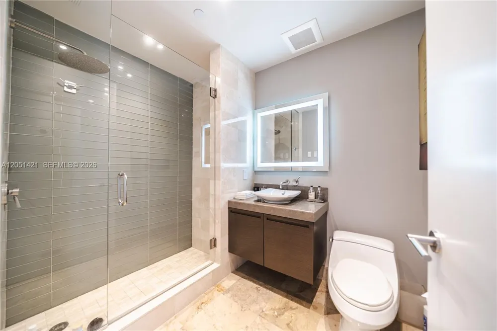 1425 Brickell Ave #PH3AB Miami, FL 33131