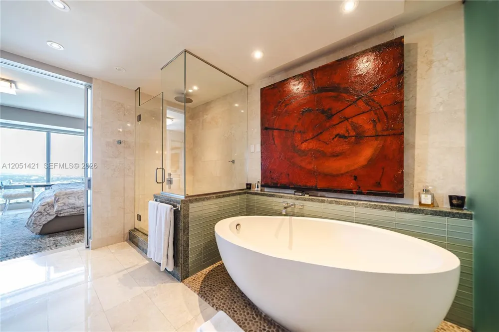 1425 Brickell Ave #PH3AB Miami, FL 33131