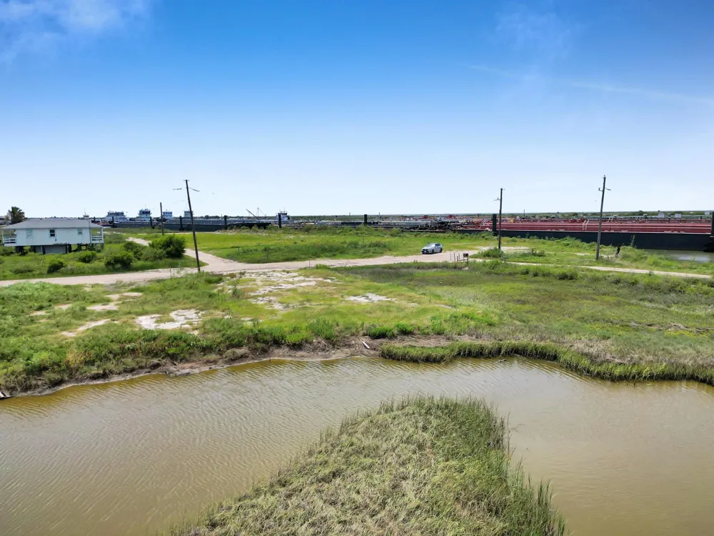 1434 Bahama Lane Port Bolivar, TX 77650