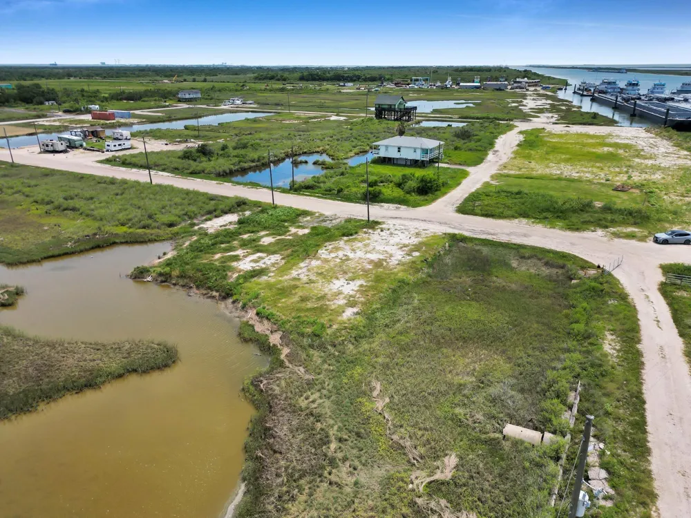 1434 Bahama Lane Port Bolivar, TX 77650