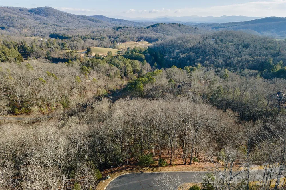 80 Buckhead Trail #27 Horse Shoe, NC 28742