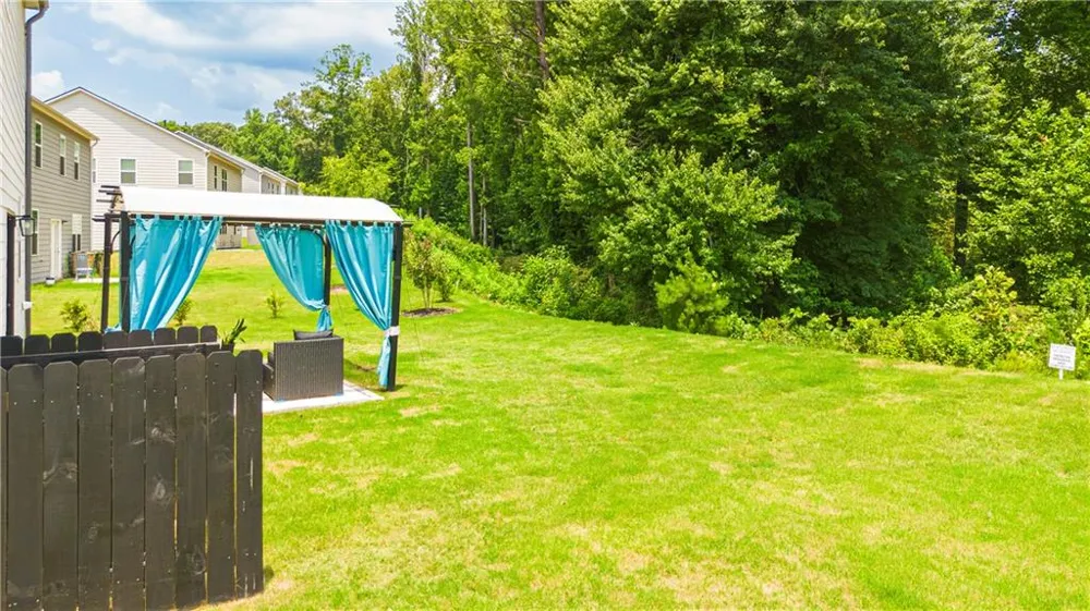 4856 Golden Finch Lane SW Powder Springs, GA 30127