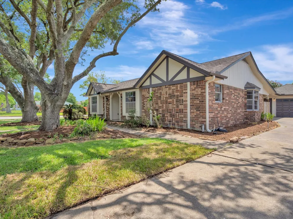 10340 Rocky Hollow Road La Porte, TX 77571