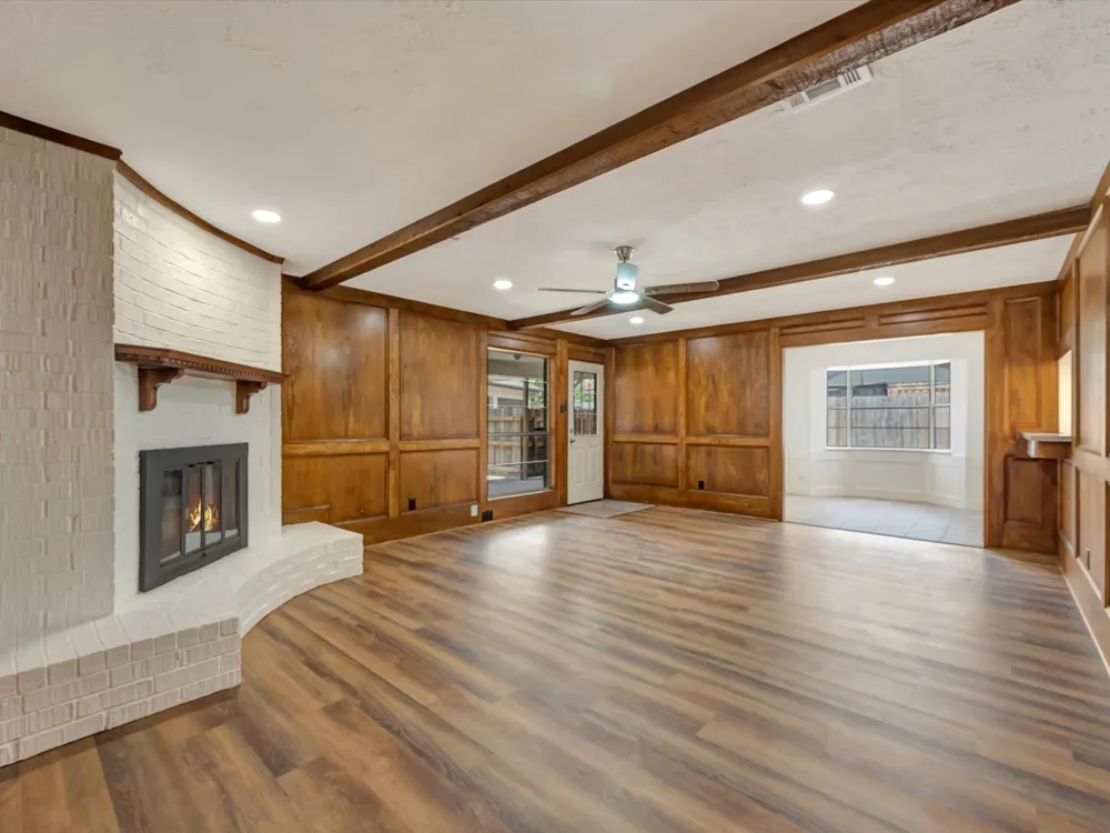 10340 Rocky Hollow Road La Porte, TX 77571