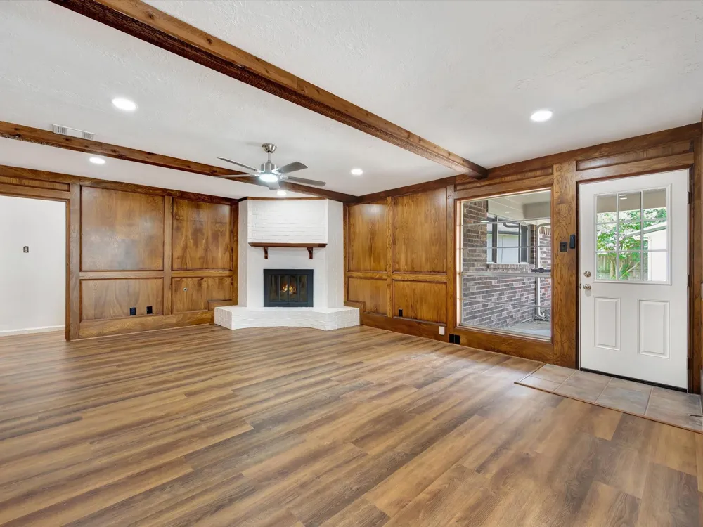 10340 Rocky Hollow Road La Porte, TX 77571
