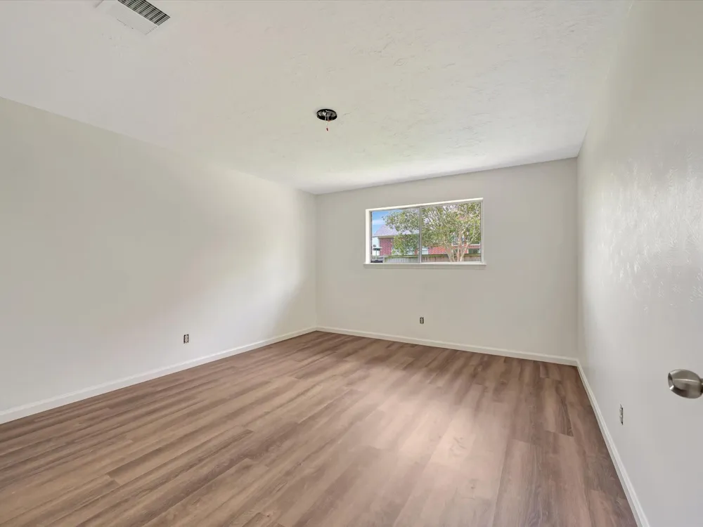 10340 Rocky Hollow Road La Porte, TX 77571