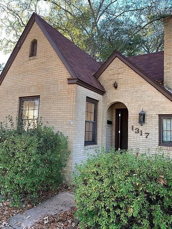 1317 Sneed Drive Tyler, TX 75701