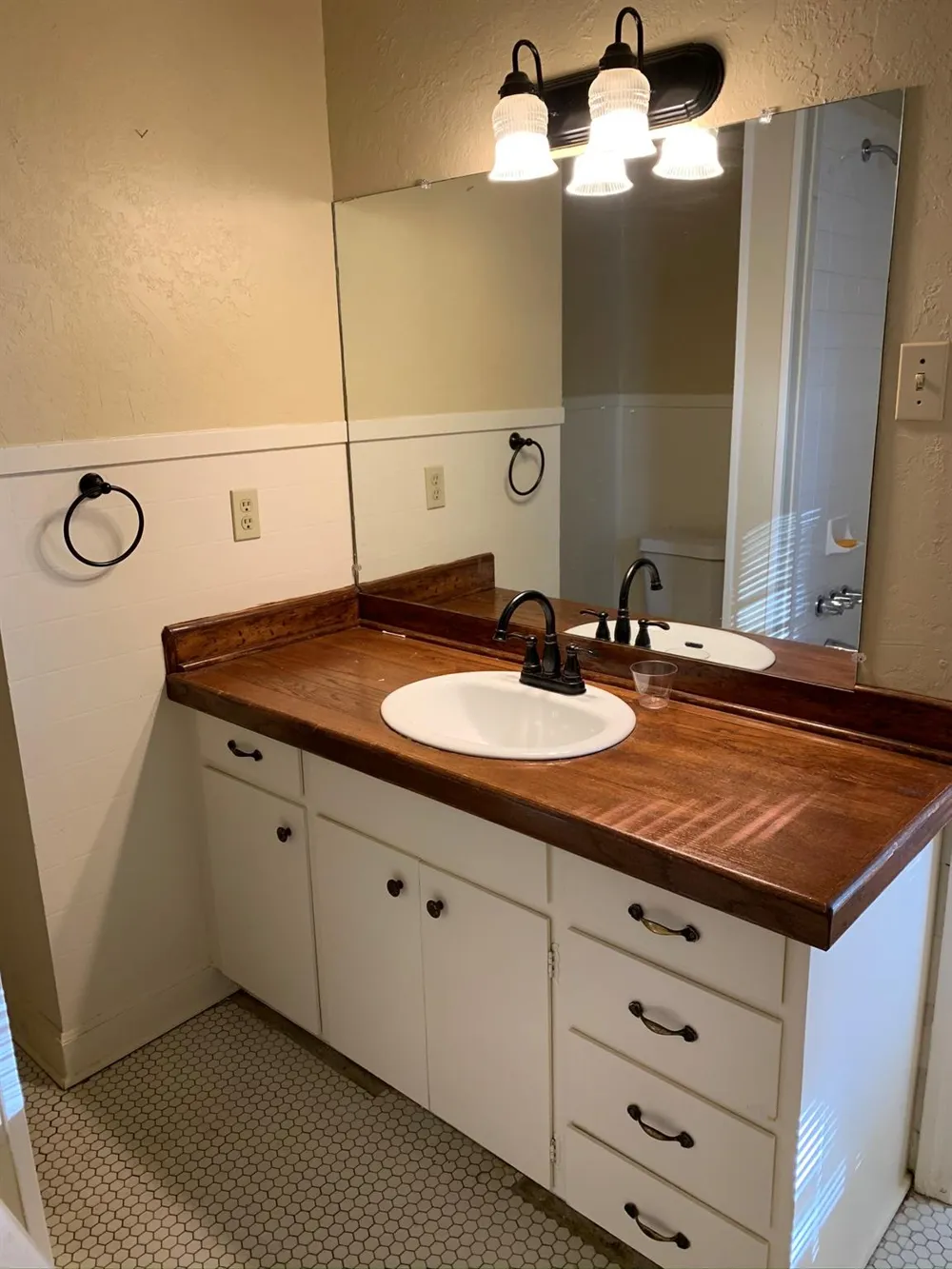 1317 Sneed Drive Tyler, TX 75701