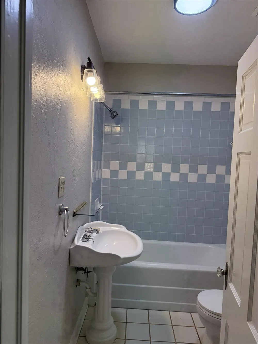 1317 Sneed Drive Tyler, TX 75701
