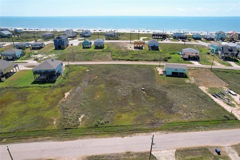 4539 Palm Street Freeport, TX 77541