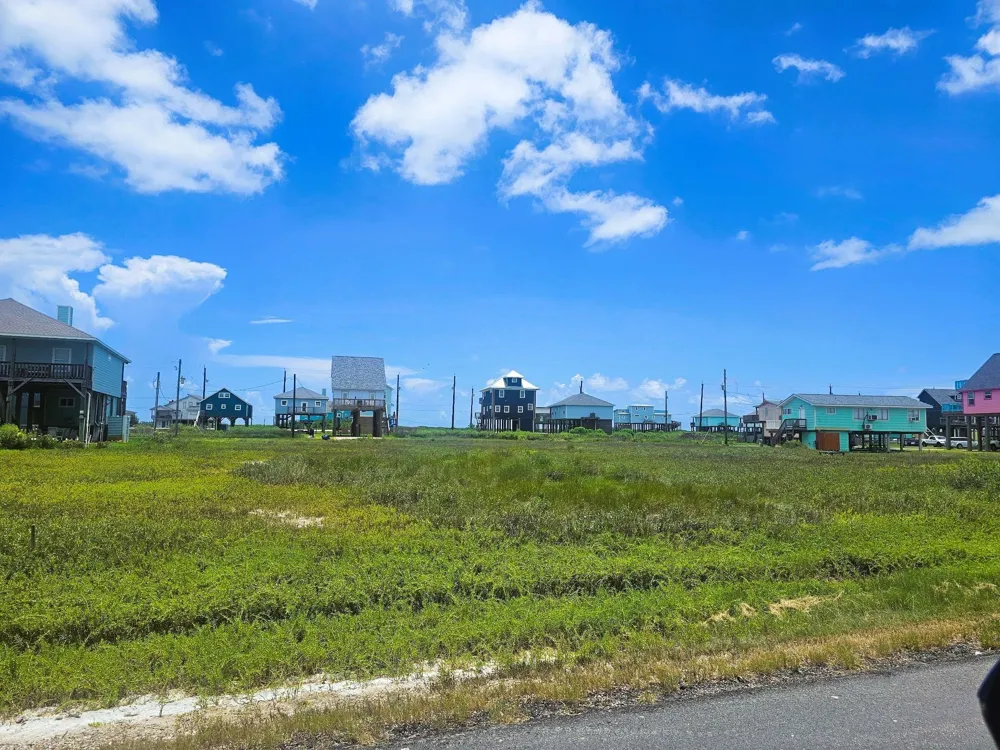 4539 Palm Street Freeport, TX 77541