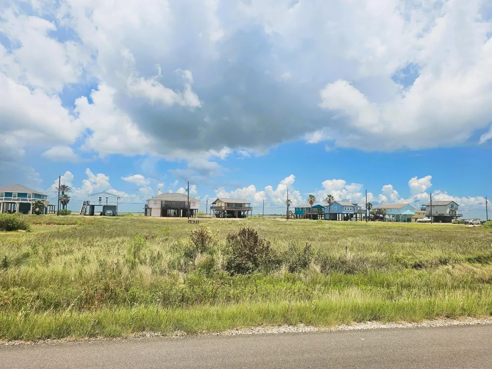 4539 Palm Street Freeport, TX 77541