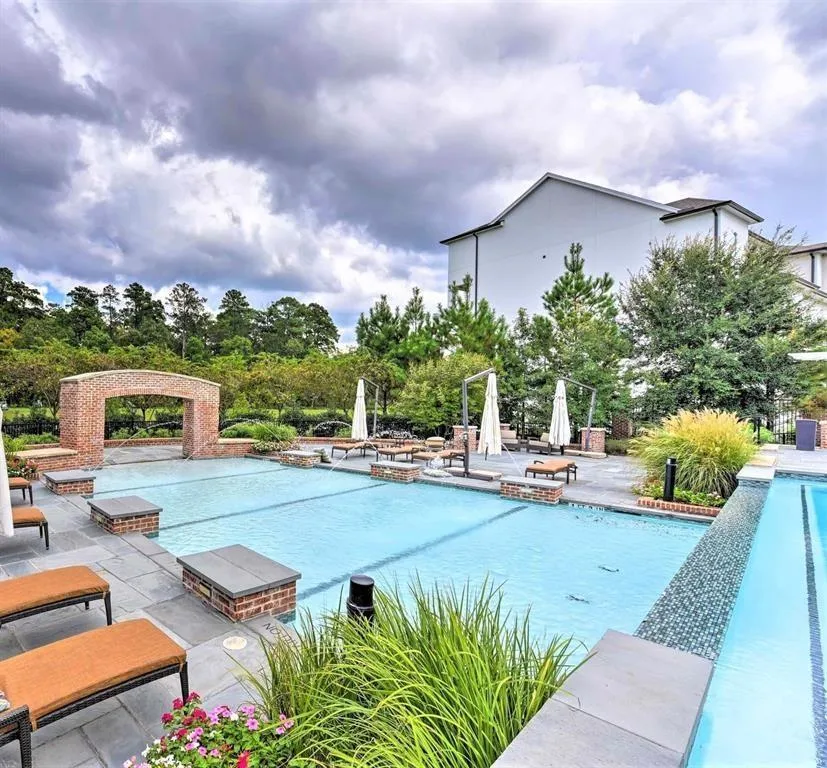 91 Low Country Lane The Woodlands, TX 77380