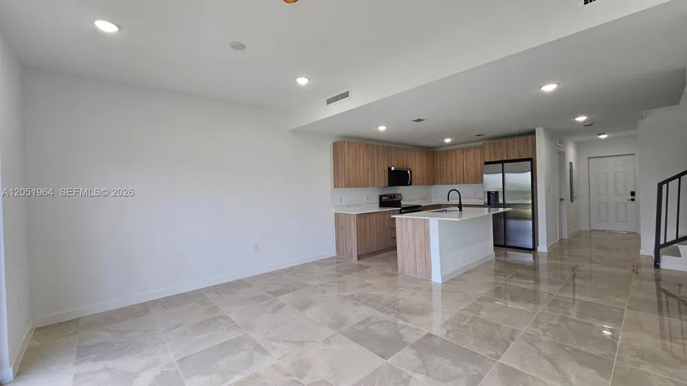 1305 NW 4th Ter Florida City, FL 33034