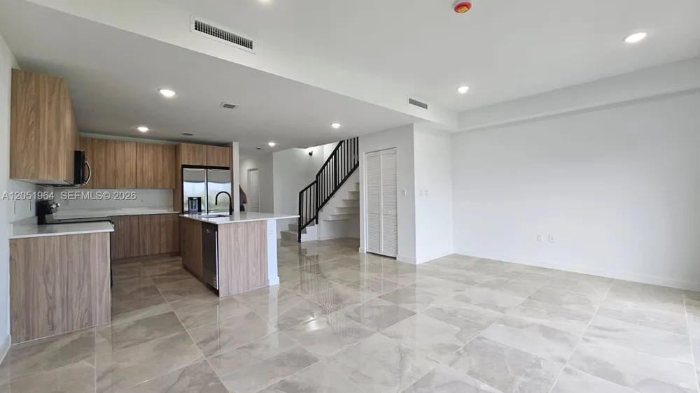 1305 NW 4th Ter Florida City, FL 33034