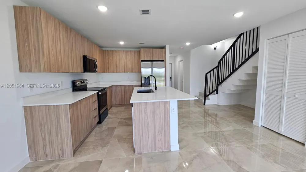 1305 NW 4th Ter Florida City, FL 33034