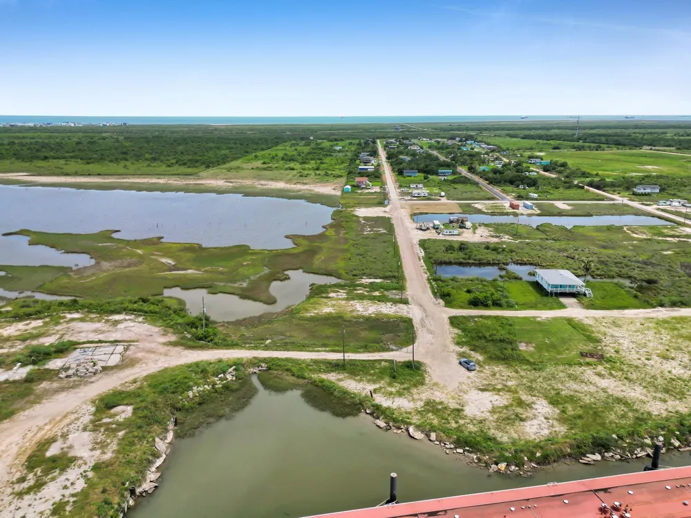 1422 Bahama Lane Port Bolivar, TX 77650