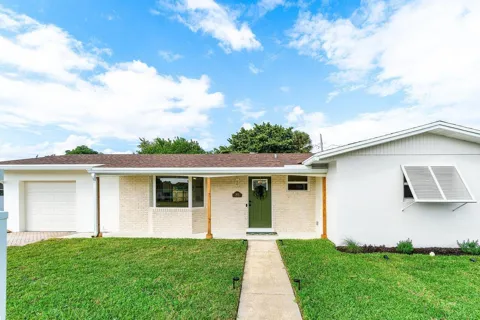 2433 Palm Road