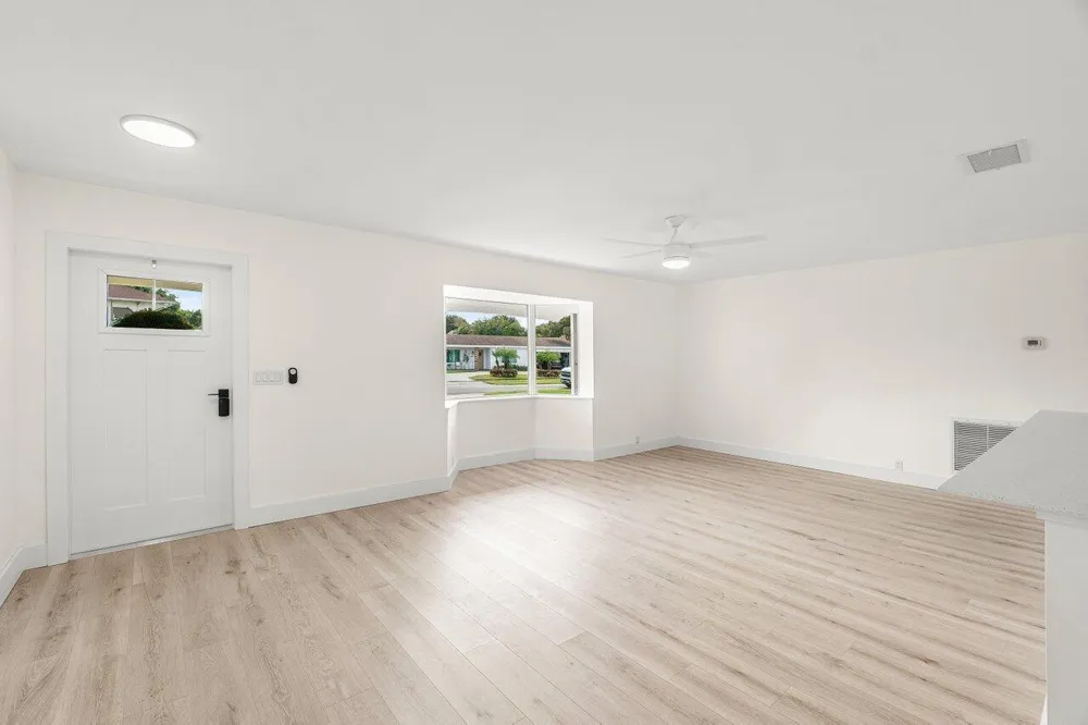 2433 Palm Road West Palm Beach, FL 33406